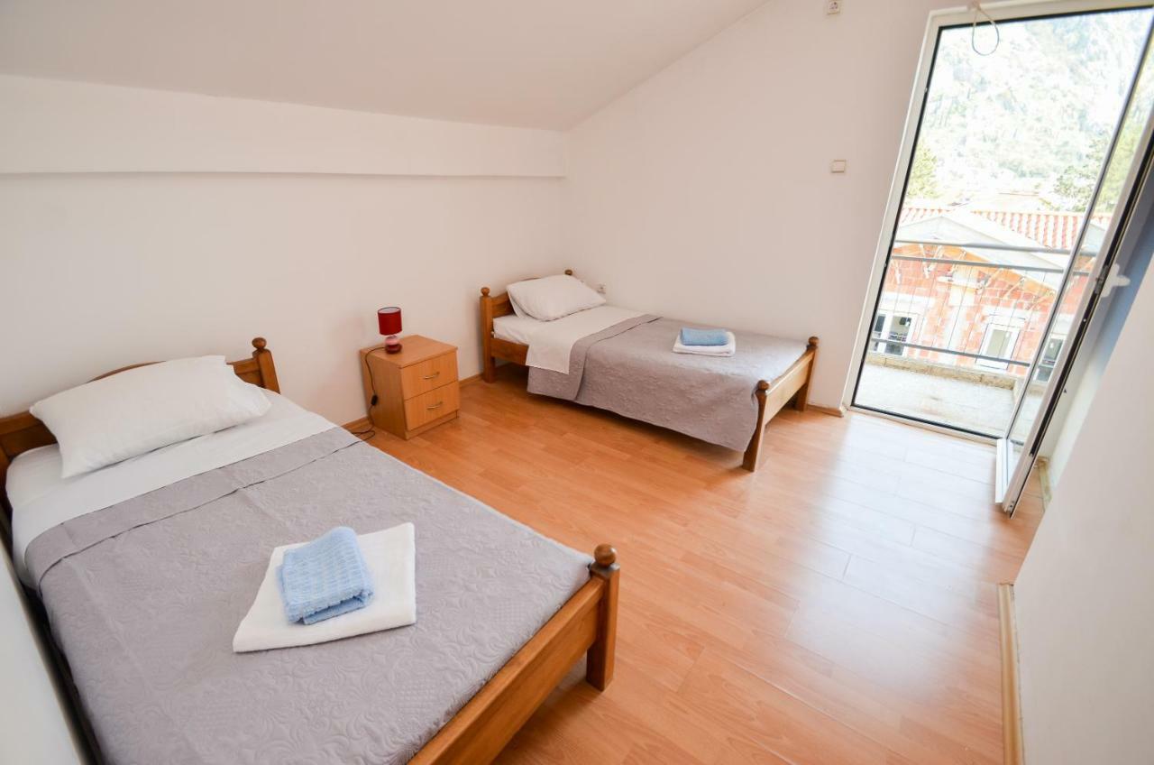Apartment Barona Kotor Buitenkant foto