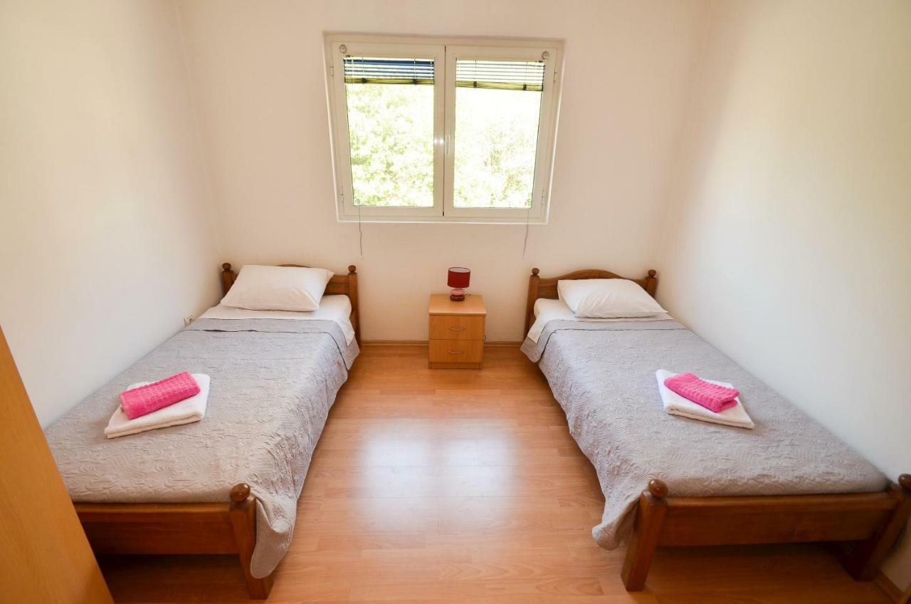 Apartment Barona Kotor Buitenkant foto