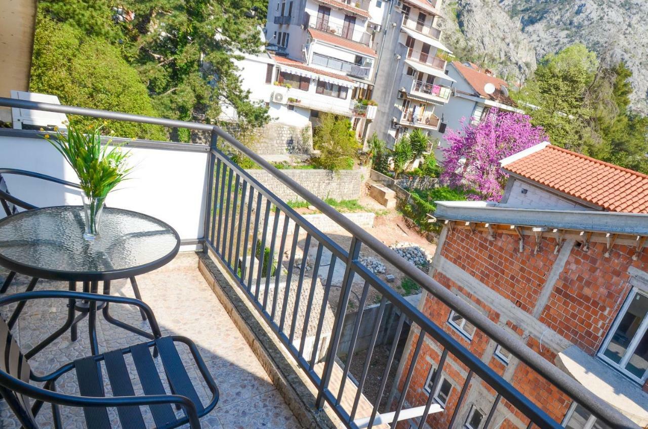 Apartment Barona Kotor Buitenkant foto
