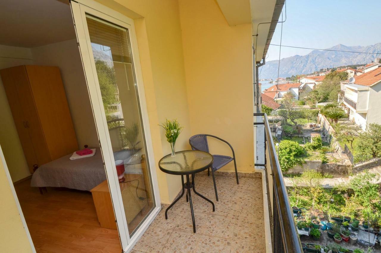 Apartment Barona Kotor Buitenkant foto